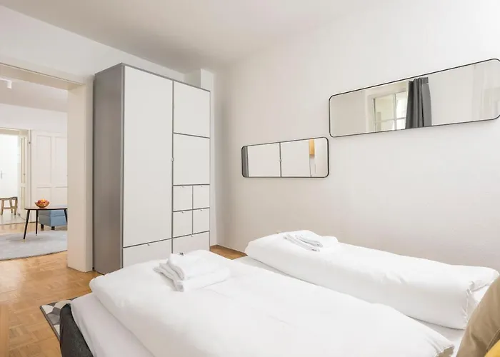 Zum Grazer Uhrturm Apartament