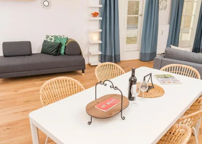 Apartament Zum Grazer Uhrturm *