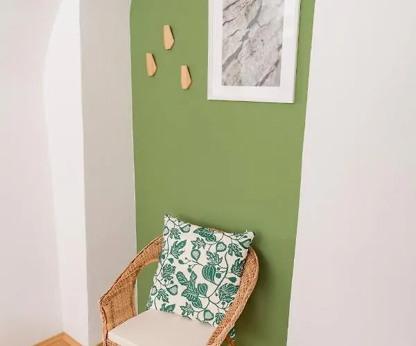 Zum Grazer Uhrturm Apartament *