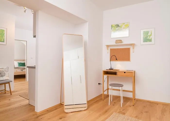 Zum Grazer Uhrturm Apartament