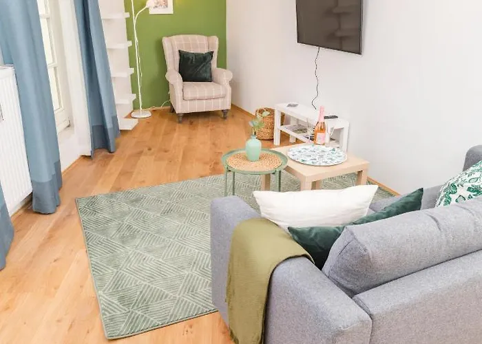 Zum Grazer Uhrturm Apartament *