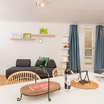 Zum Grazer Uhrturm Грац