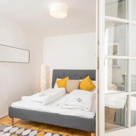 Apartamento Zum Grazer Uhrturm