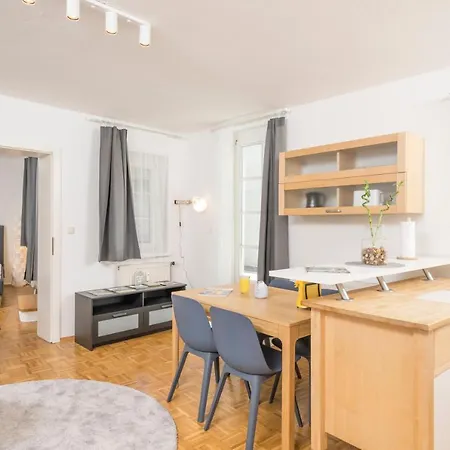 Apartamento Zum Grazer Uhrturm Graz