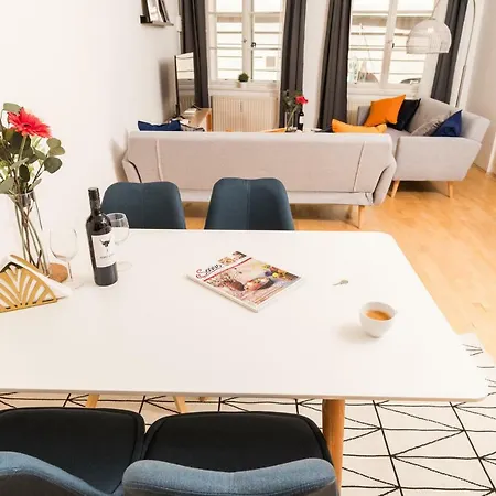 Zum Grazer Uhrturm *