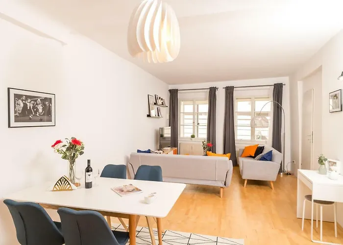 Zum Grazer Uhrturm Apartamento