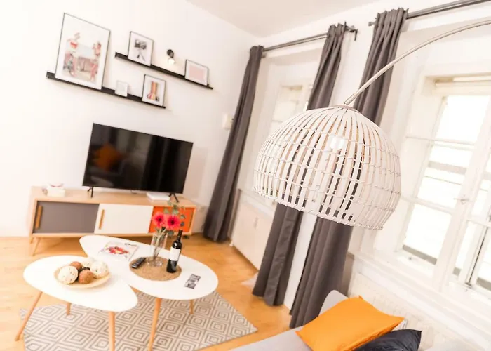 Zum Grazer Uhrturm Apartamento *