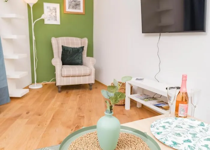 Zum Grazer Uhrturm Apartamento *