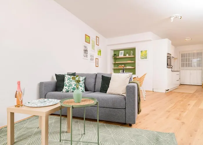 Zum Grazer Uhrturm * Γκρατς